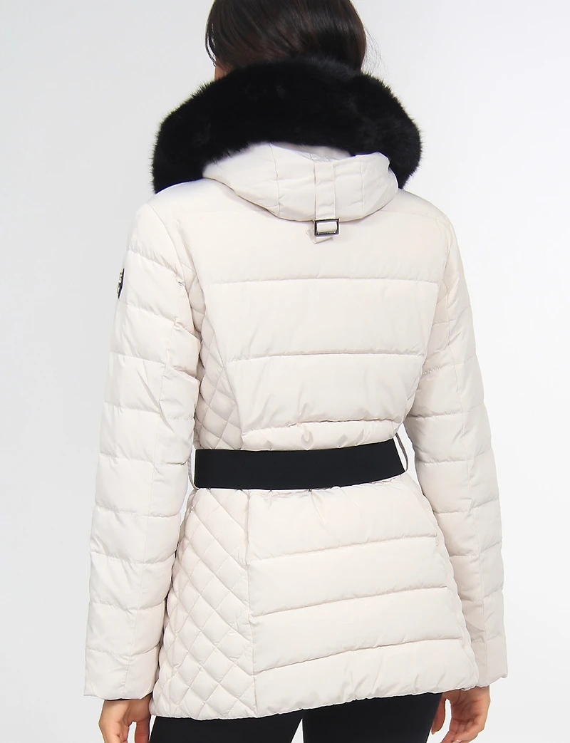 Manteau Polyloft Jennsen Ceinturé Matelassé Bordé De Fausse Fourrure Par Saki