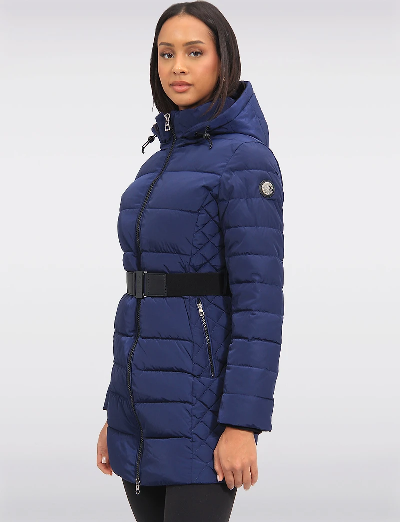 Manteau Matelassé En Eco-Duvet Avec Capuche & Fourrure Vegan par Saki