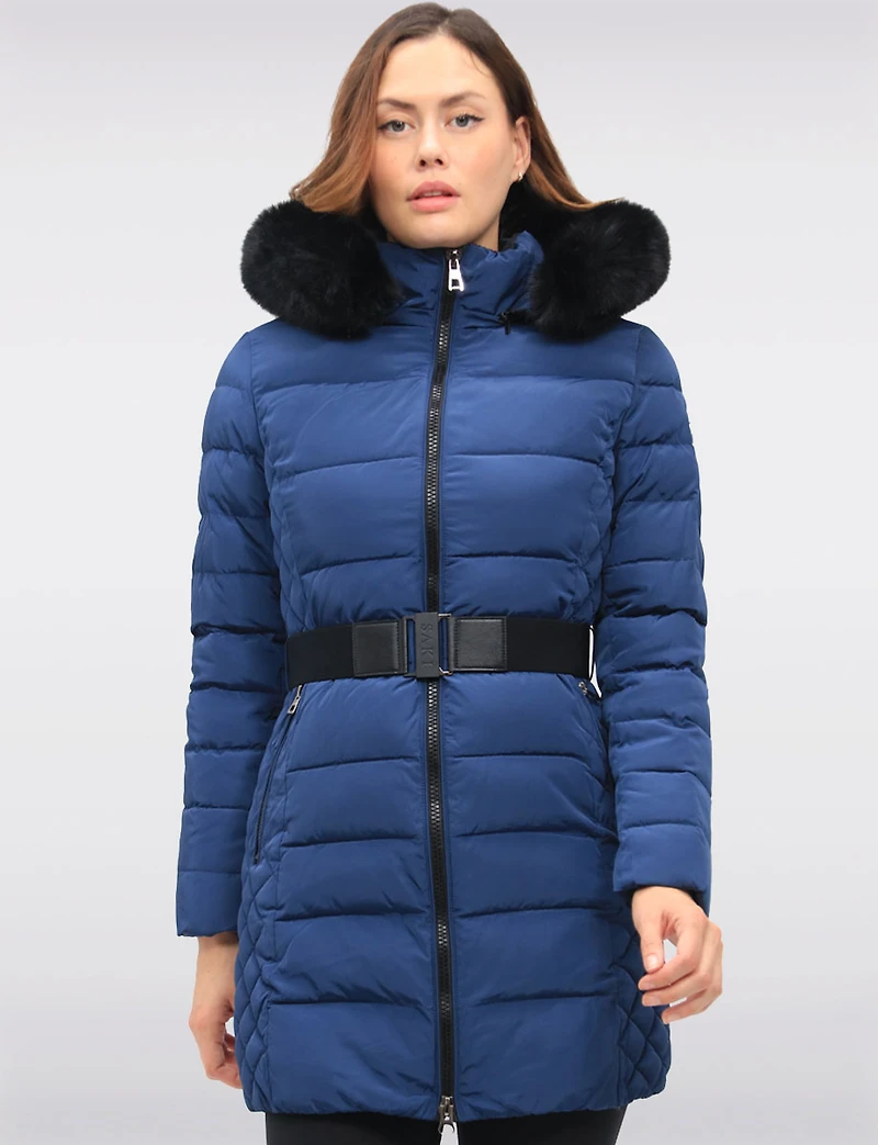 Manteau Matelassé En Eco-Duvet Avec Capuche & Fourrure Vegan par Saki