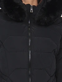 Végan Veste matelassée avec capuche en fausse fourrure par Saki