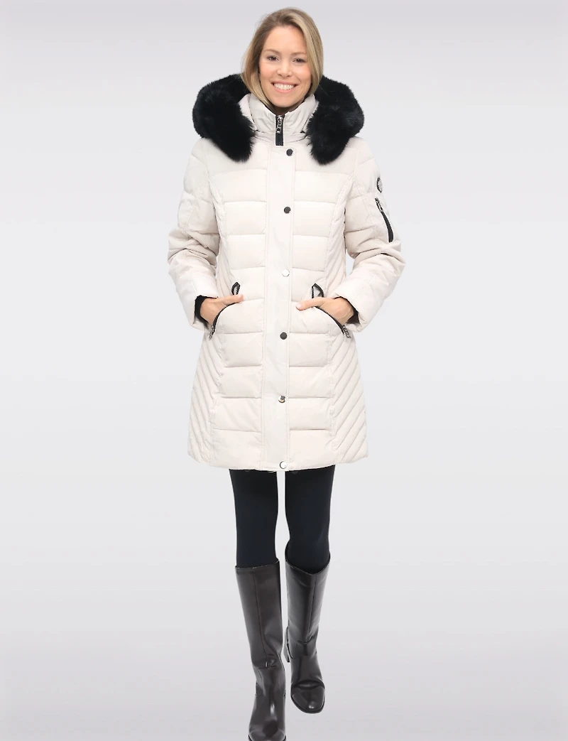 Manteau Doudoune Eco-Duvet Cire Avec Capuchon & Fourrure Vegan Amovible par Saki