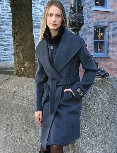 Manteau Long en Mélange de Laine à Col Revers Plastron & Ceinture par Sicily