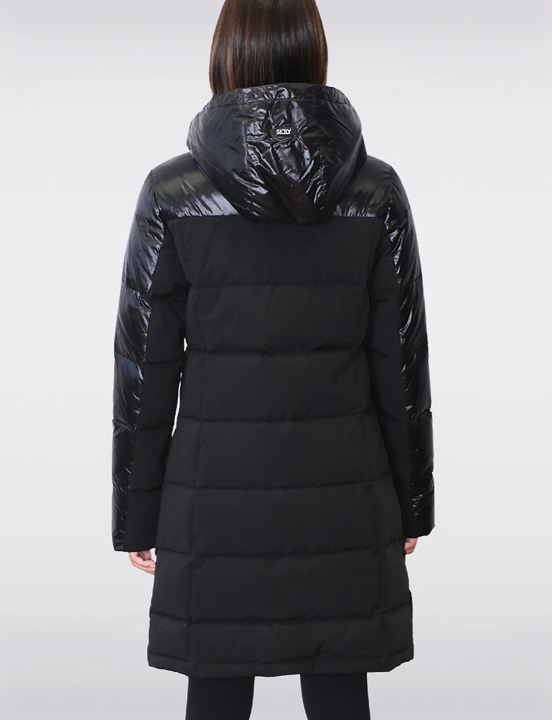 Manteau Elegant Matelassé Cintré en Duvet avec Capuche Attache?e par Sicily