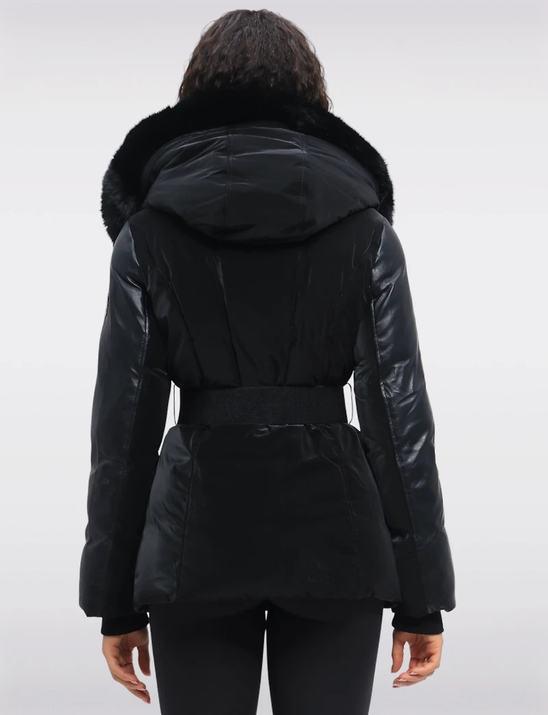 Veste Ceinturée Chic & Souple avec Cuir Végan et Fausse Fourrure de Luxe par Sic