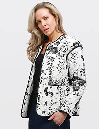 Veste Matelassée Courte Chic À Imprimé Floral Noir Et Blanc Par Point Zero