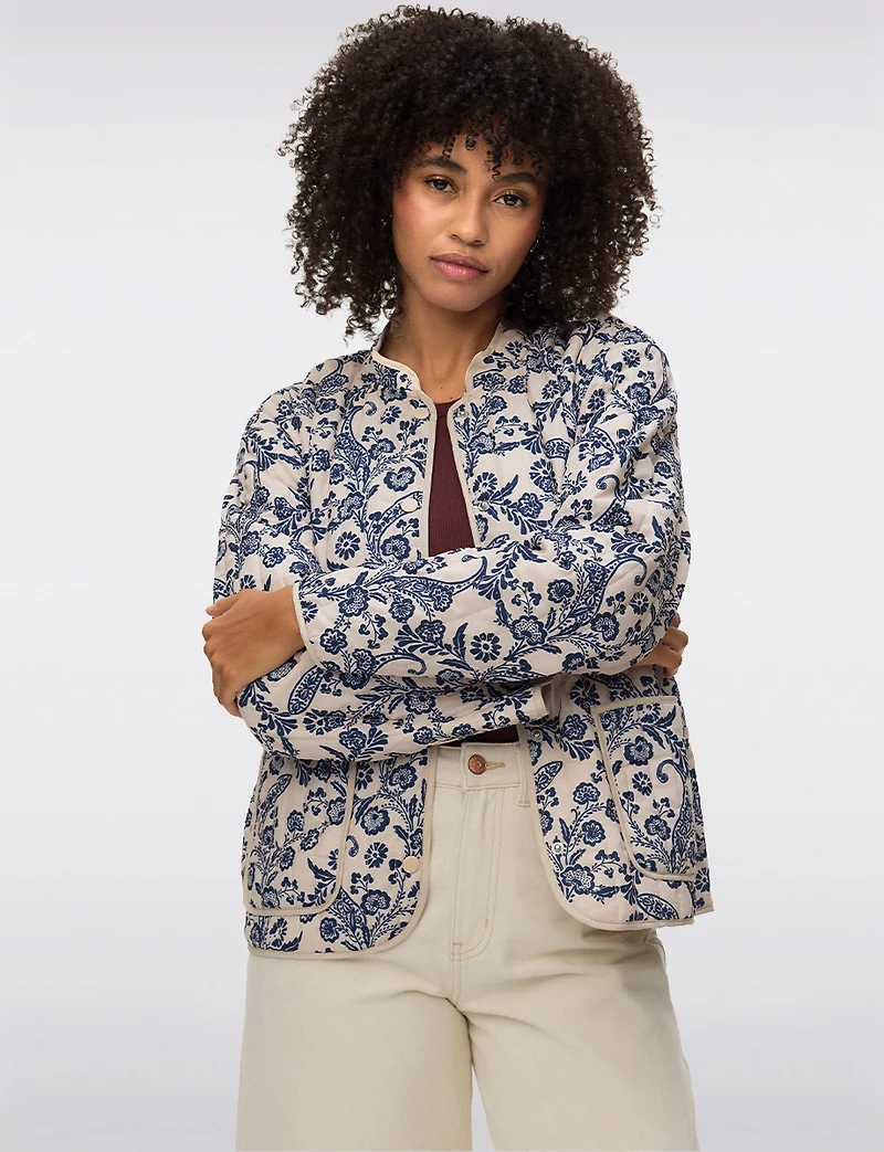Manteau Matelassé Court à Motif Floral Paisley Bleu & Crème par Vero Moda
