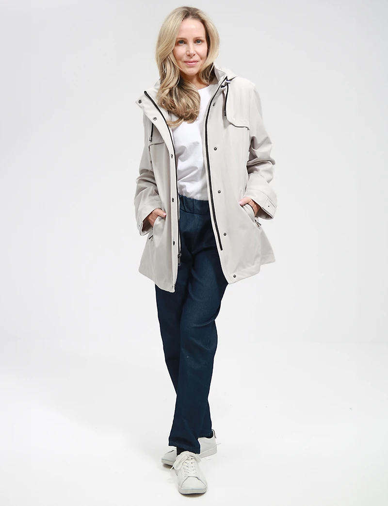 Manteau Végan Breathe-Tech® Softshell Polyvalente avec Capuche Amovible par Saki