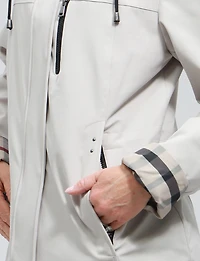 Parka Végan Breathe-Tech® Softshell Polyvalente avec Capuche Amovible par Saki