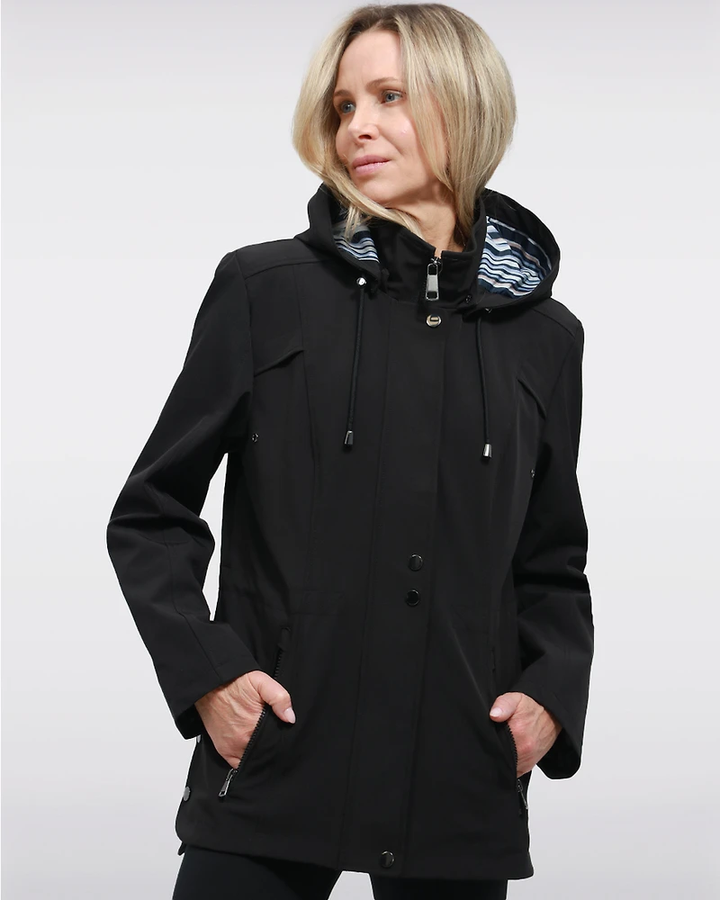 Manteau Végan Breathe-Tech® Softshell avec Capuche Amovible par Saki