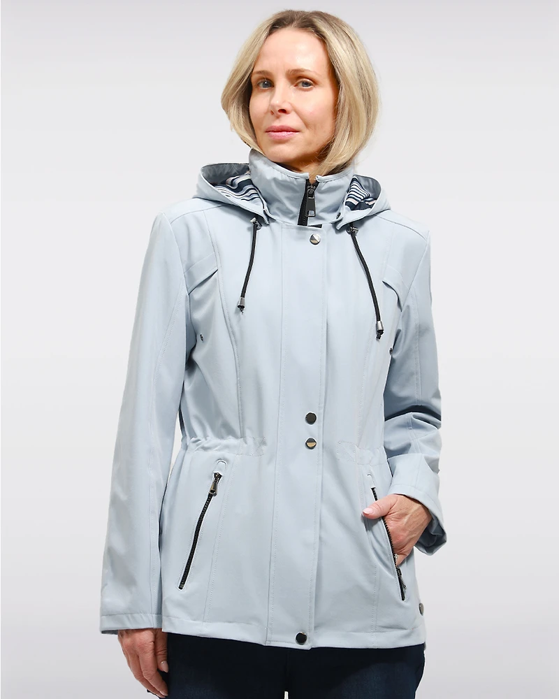 Manteau Végan Breathe-Tech® Softshell avec Capuche Amovible par Saki