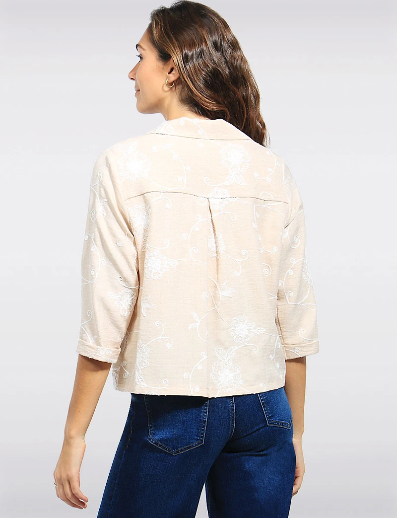 Veste Boutonnée À Manches 3/4 Motif Floral Brodé Coupe Droite & Courte Par Devia