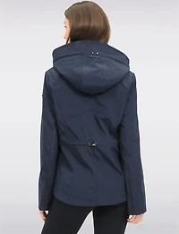 Veste-Parka Court Chic Imperméable Breathe-Tech® avec Capuche Amovible par Saki