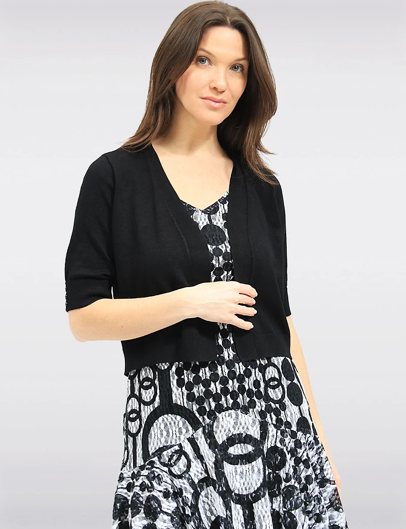Cardigan Court En Tricot Ouvert Sur Le Devant à Manches 3/4 Par Ninety Clothing