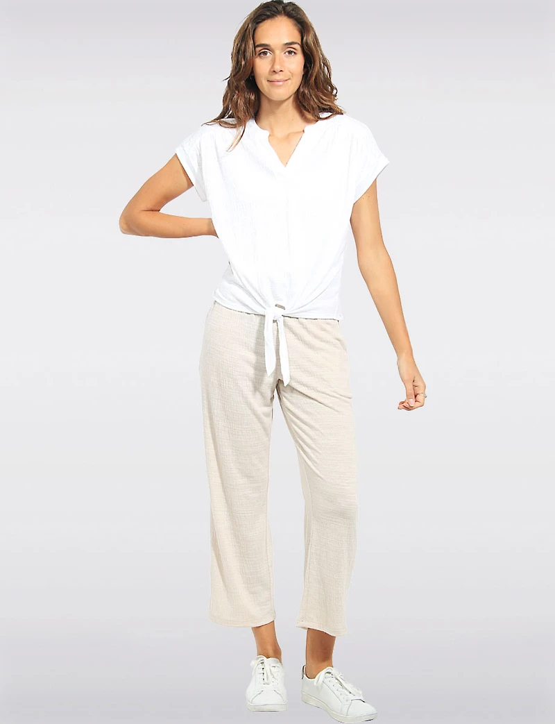 Haut En Tricot À Manches Courtes Avec Col V & Nœud L’avant Par Ninety Clothing