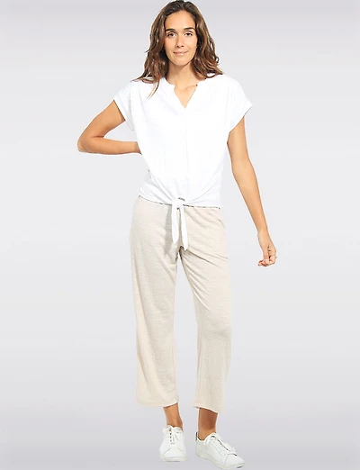 Haut En Tricot À Manches Courtes Avec Col V & Nœud L’avant Par Ninety Clothing