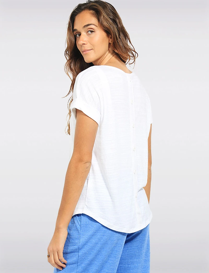 Haut Texturé à Manches Courtes Col Rond & Détail Boutonné au Dos par Ninety