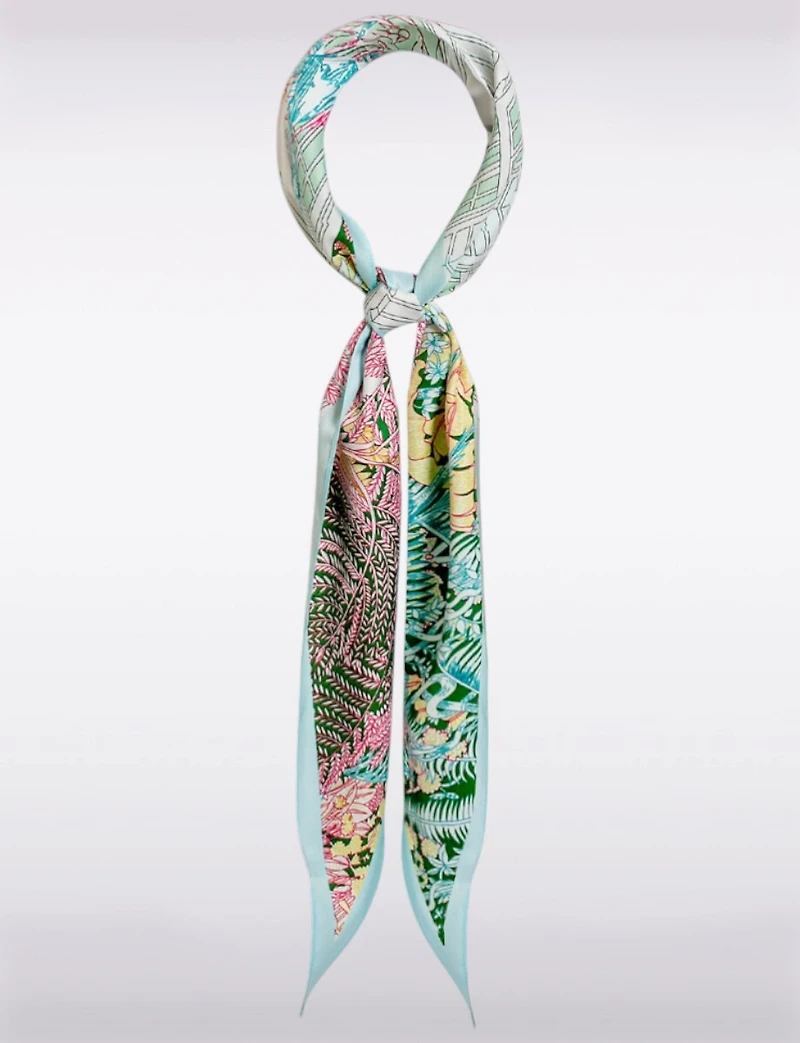 Écharpe Triangulaire Légère avec Finition Satinée et Imprimé Tropical Éclatant