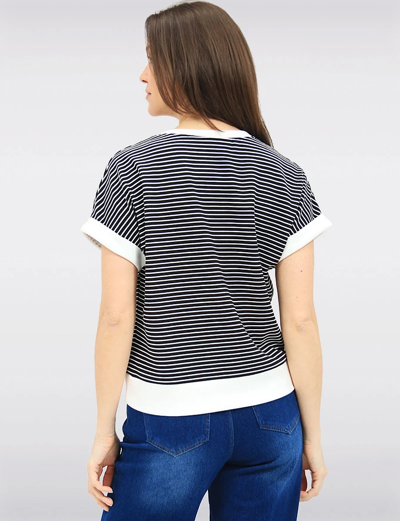 Haut Court Rayé Noir & Blanc | Manches Courtes à Poignets Appliqués Floraux