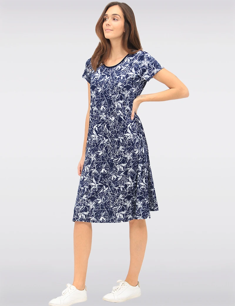 Robe Trapèze À Imprimé Floral Bleu Marine Manches Courtes Et Col Rond Par Perle