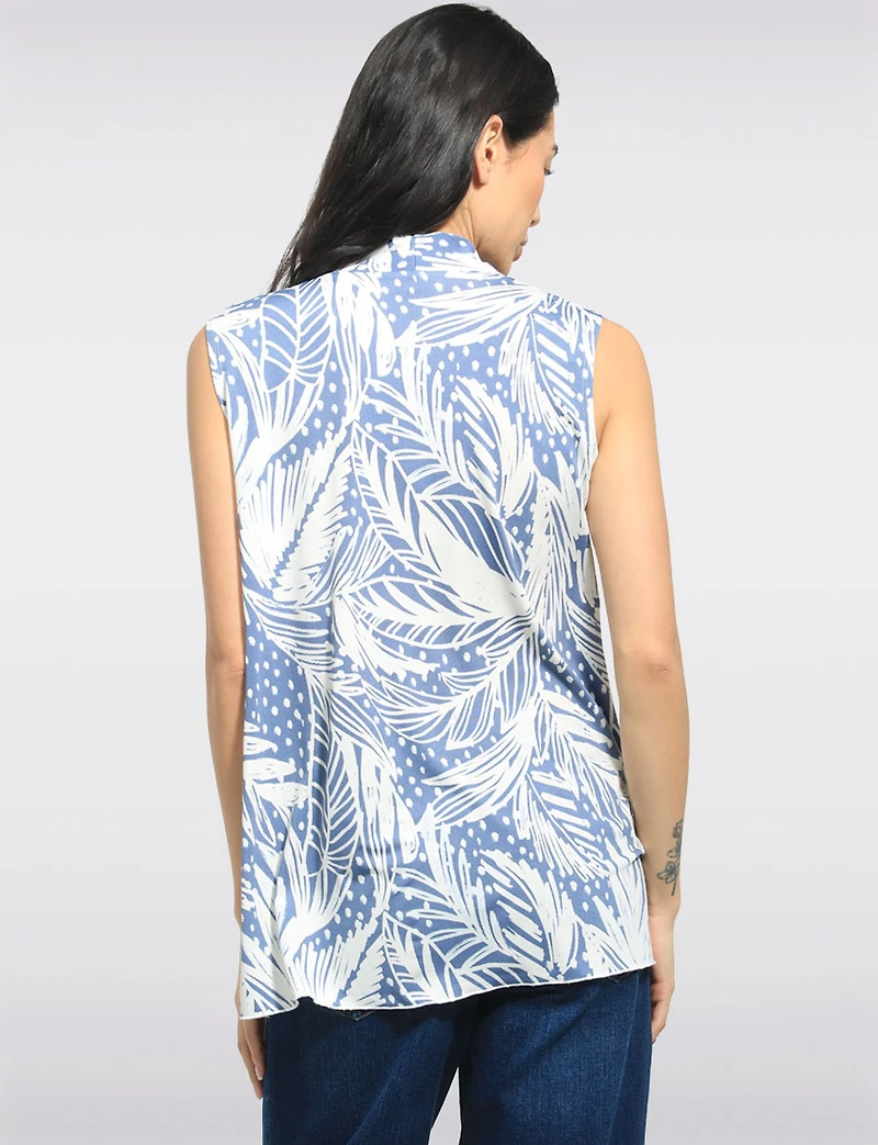 Blouse Drapée Sans Manches Motif Tropical avec Col en V et Pli Devant par Perle
