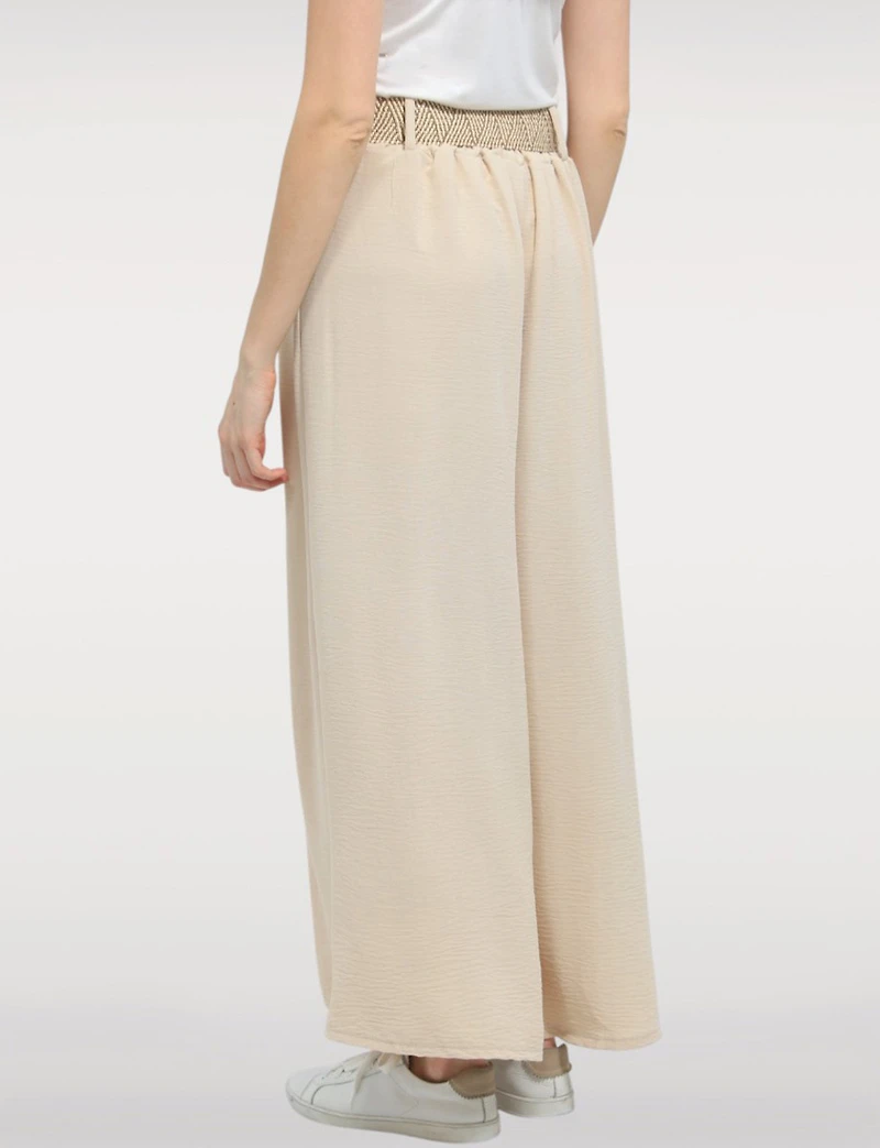 Pantalon Large Extensible Fluide avec Ceinture à boucle en paille par Froccella