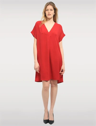 Robe Élégante Fluide Unie à Manches Courtes Col V et Coupe Ample par Froccella