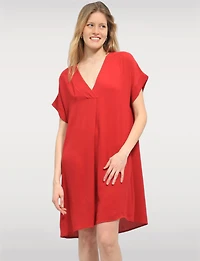 Robe Élégante Fluide Unie à Manches Courtes Col V et Coupe Ample par Froccella