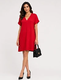 Robe Élégante Fluide Unie à Manches Courtes Col V et Coupe Ample par Froccella