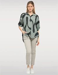 Haut Chic à Imprimé Abstrait Manches 3/4 Ajustables & Col Chemise par Froccella