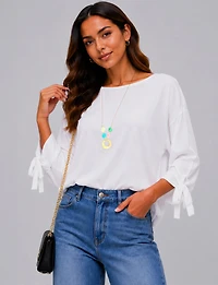 Haut Col Rond Coupe Ample avec Manches à Noueds et Collier Élégant par Froccella