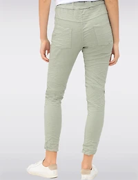 Pantalon Extensible Froissé Ajusté Uni avec Taille Élastique par Froccella