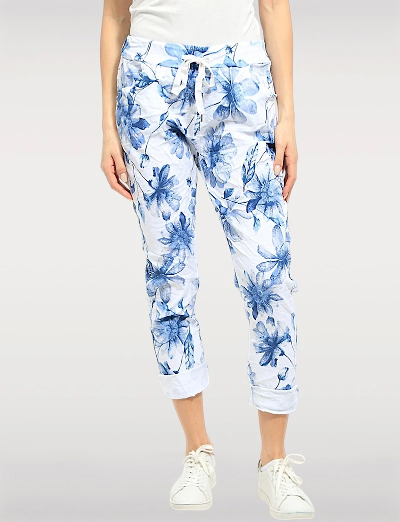 Pantalon Slim Extensible À Imprimé Floral Bleu Et Blanc Froissé Par Froccella
