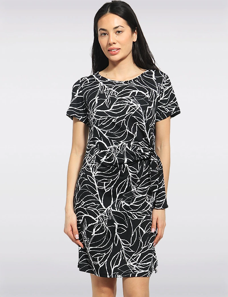 Robe en tricot ITY froncée à motif de feuilles monochromes par Perle