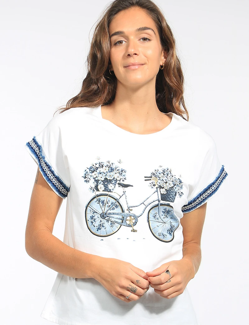 Haut À Col Rond Avec Imprimé Vélo Floral Et Bordure En Dentelle par Froccella