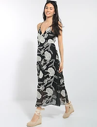 Robe Mi-longue À Dos Nu Bretelles Col V Ornée Broderies Florales Par Queen Drama