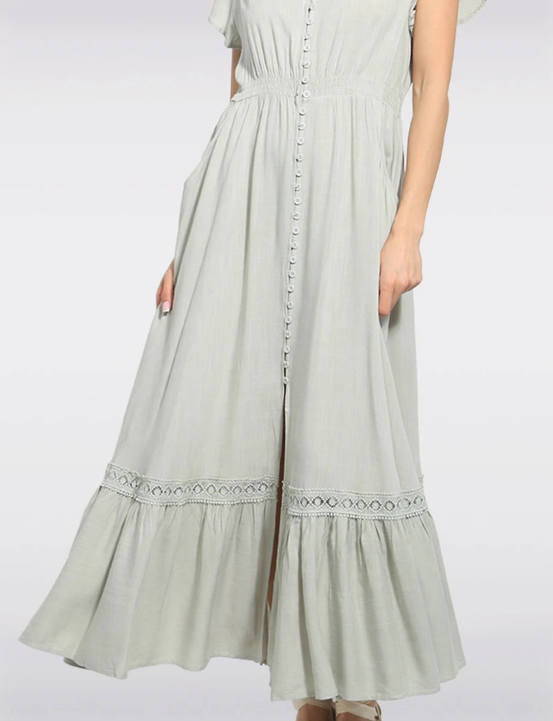 Robe Longue Évasée À Manches Tulipes Boutonnée Et Dentelle Par Stella Morgan