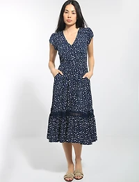 Robe Évasée À Manches Courtes Tulipes À Pois Avec Dentelle Par Stella Morgan
