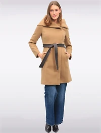 Manteau Trench Végétalien Ceinturé à Grande Capuche par Cole Haan