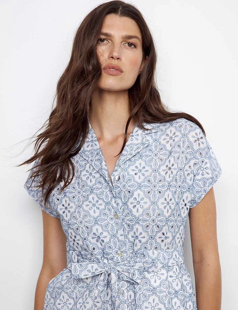 Robe en Broderie Anglaise Boutonnée à Ceinture Amovible & Poches par Charlie B