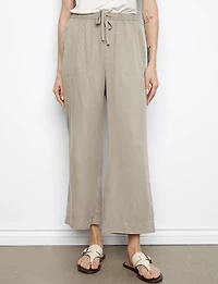 Jogger Large Écourté En Tencel Avec Cordons De Serrage Et Poches Par Charlie B