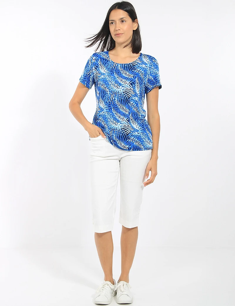 Haut Tricot Imprimé Tropicales en Bleu Avec Col Rond et Manches Courtes Perle