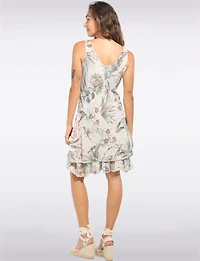 Robe fleurie aquarelle sans manches col en V à double volant par Froccella