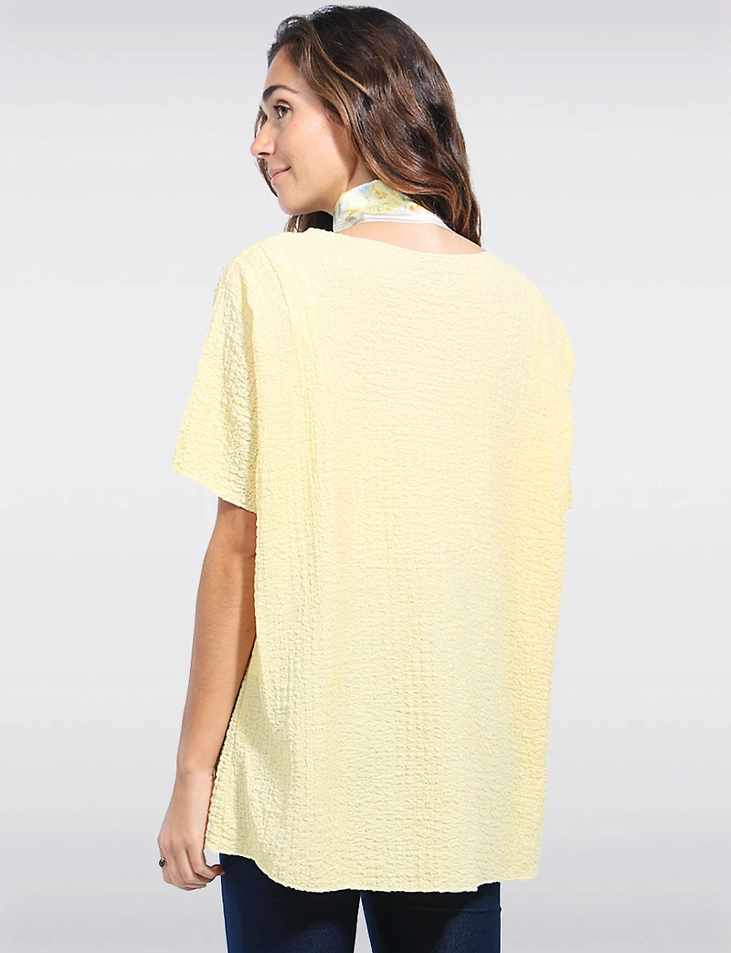 Haut Coupe Amples Texturé à Manches Courtes Avec Foulard par Froccella
