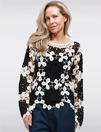 Haut Délicat en Crochet à Fleurs N&B Manches Longues Évasés par Point Zero