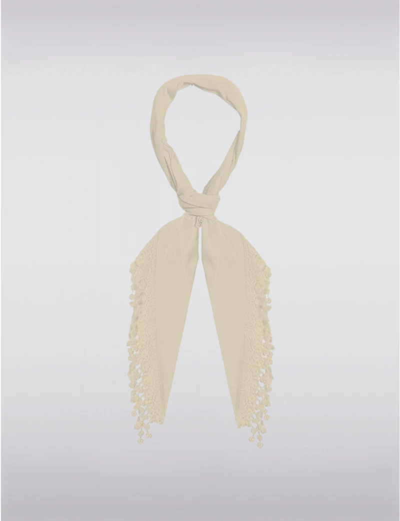 Manteaux | La maison du manteau au Québec Foulard Triangulaire Luxueux et Doux avec Franges en Dentelle par Saki