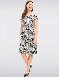 Manteaux | La maison du manteau au Québec Robe Imprimée À Manches Courtes Coupe Ajustée Motif Feuilles Tropicales par Vamp