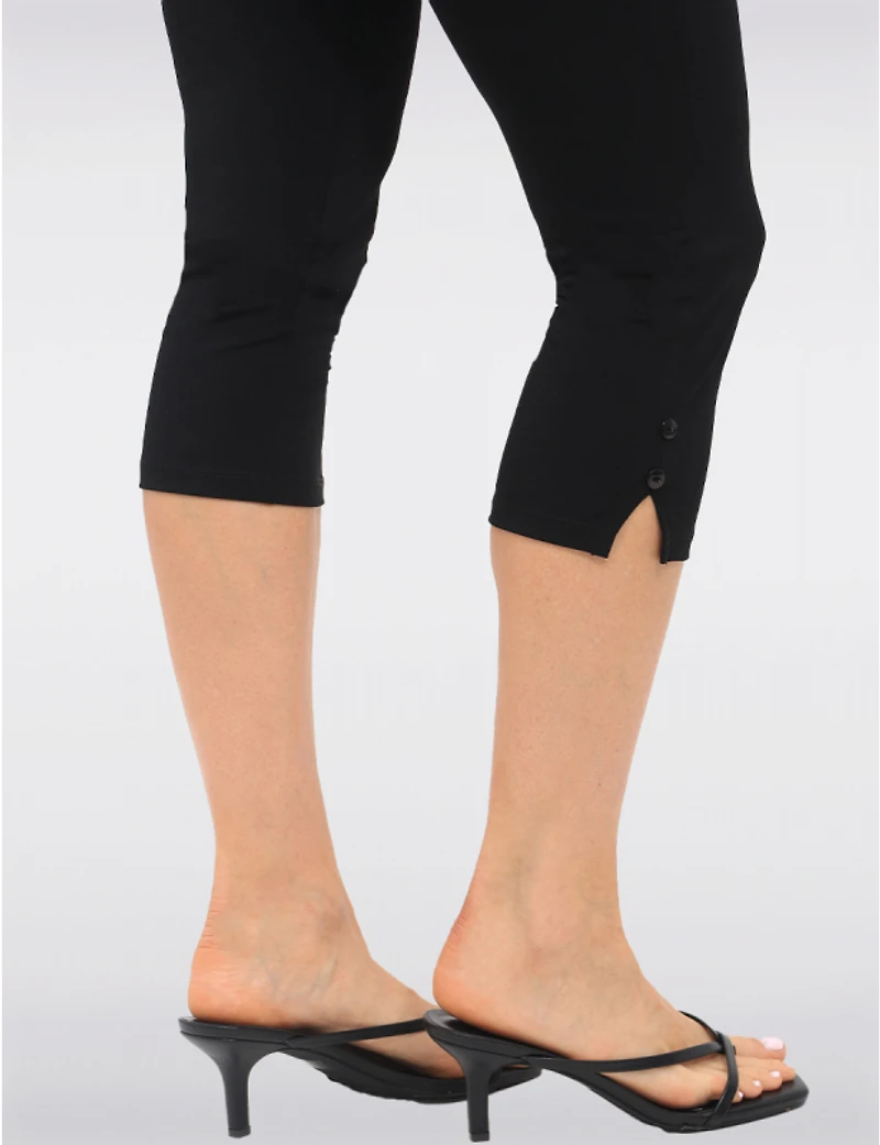 Manteaux Manteaux | La maison du manteau au Québec Legging Capri À Taille Élastique & Fentes Latérales Boutonnées par Amani Couture