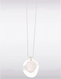 Manteaux Manteaux | La maison du manteau au Québec Collier Chic Argenté Hypoallergénique avec Pendentif Abstrait & Pierre Blanche