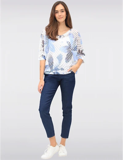 Haut Crochet Floral Dolman par Froccella
