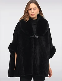 Manteaux Manteaux | La maison du manteau au Québec Cape Noire Ouverte Douce avec Bordure en Fausse Fourrure & Motif Animal Texturé